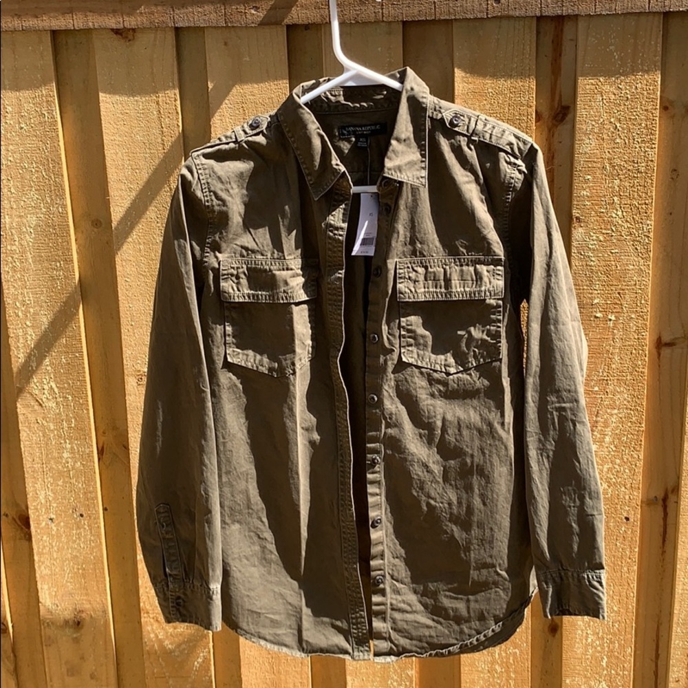 Never worn green button up